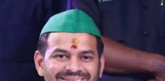 বিহার ভোটে একা লড়ার ইঙ্গিত লালুর ত্যাজ্যপুত্র তেজপ্রতাপের