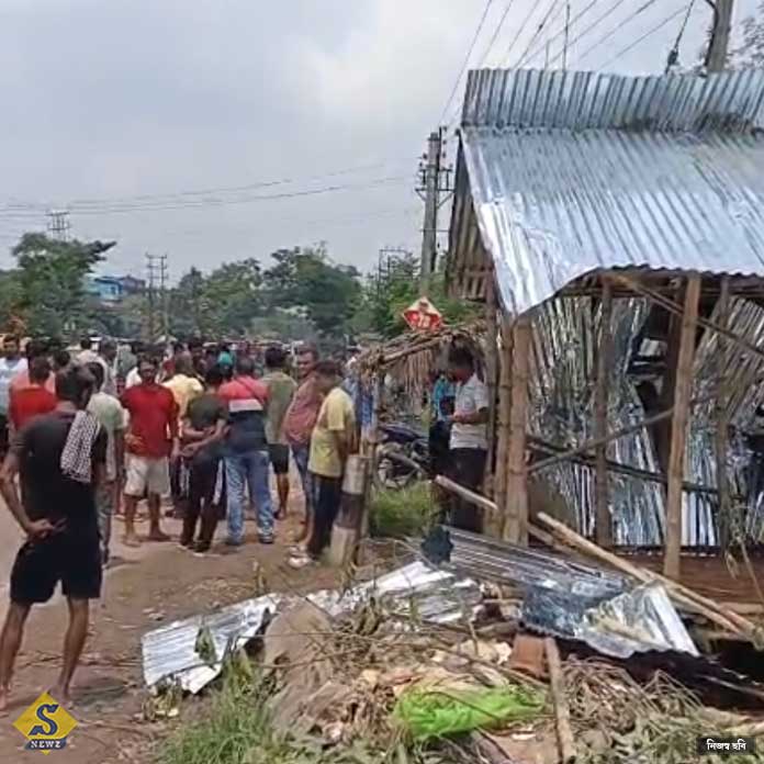 NEW-BARRAKPORE_BJP-PARTY-OFFICE_VANDALISM