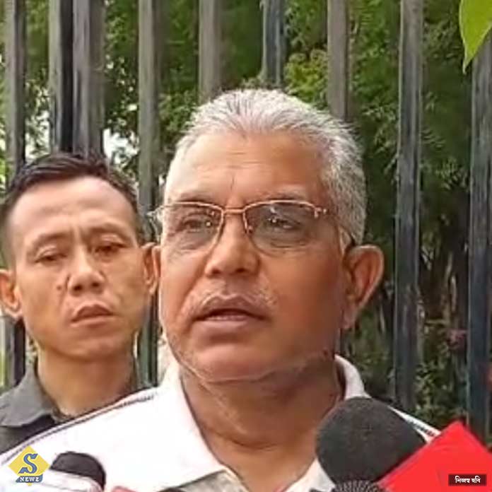 রাজনৈতিক ভবিষ্যত পার্টি ঠিক করবে : দিলীপ 