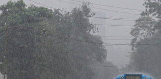 কলকাতায় জুলাইয়ে রেকর্ড বৃষ্টি, দক্ষিণবঙ্গে সতর্কতাও