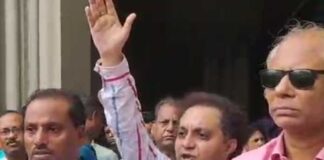 বকেয়া ডিএ চাই, হাইকোর্টে দু’ঘণ্টার পেনডাউন