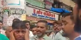 মারাঠি না বলায় অটোচালককে মার উদ্ধব-রাজের সমর্থকদের