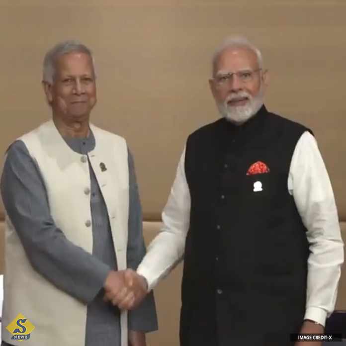 প্রধানমন্ত্রী মোদীকে আম উপহার পাঠাচ্ছেন ইউনূস
