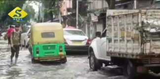 নিম্নচাপের দাপট, ভারী থেকে অতিভারী বৃষ্টি দক্ষিণবঙ্গে