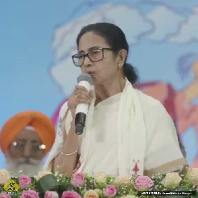pujo-korte-deuya-hoy-na-ei-rajje-mamata (1)