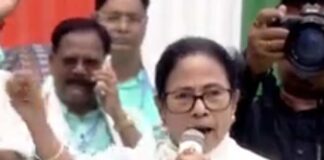 পশ্চিমবঙ্গে ১৭ লক্ষ রোহিঙ্গা! পেলেন কোথায়? তোপ মমতার