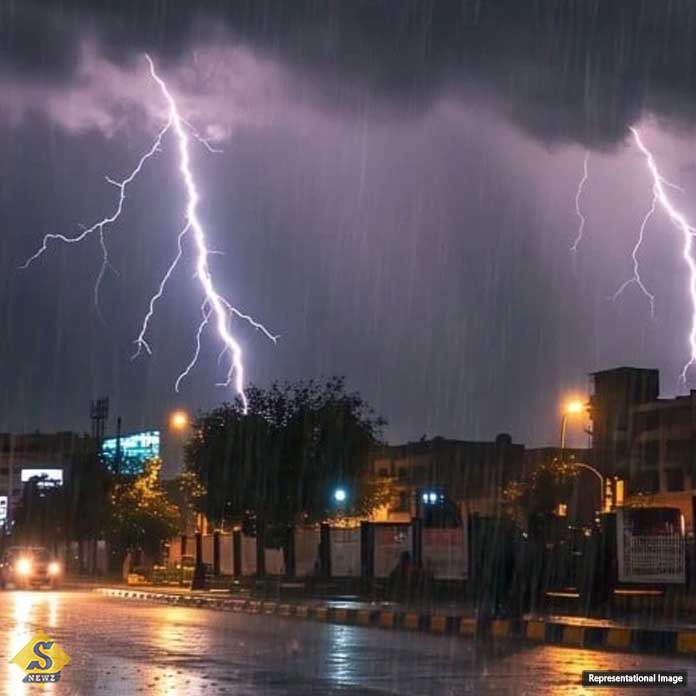 বজ্রবিদ্যুৎ সহ ভারী বৃষ্টির সম্ভাবনা রাজ্যে