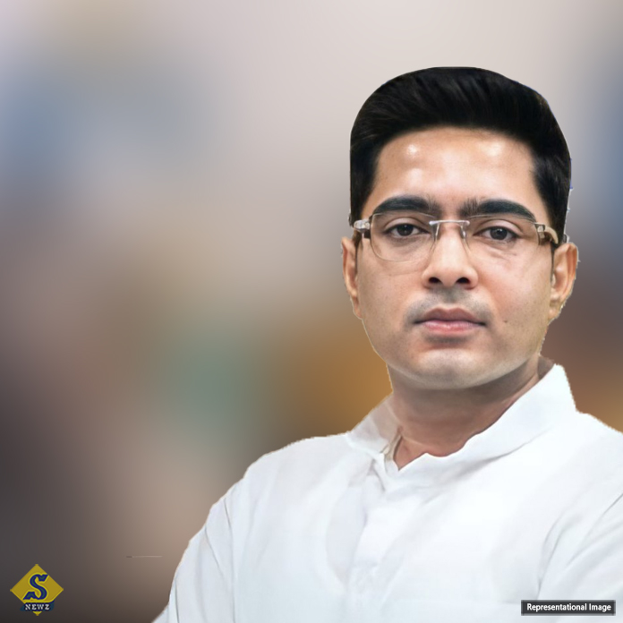 Abhishek-holds-meeting-with-party-MPs-in-Delhi