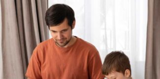 সন্তানের সঙ্গে দূরত্ব তৈরি হচ্ছে?