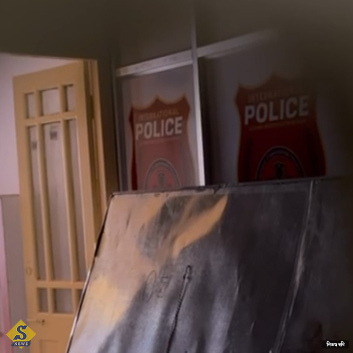 বেলেঘাটায় প্রাক্তন তৃণমূল নেতা বিভাসের ‘নকল থানা’