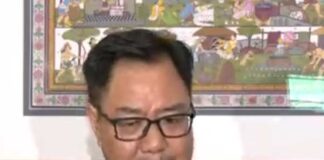 ভারতের অর্থনীতি ‘মৃত’, রাহুলকে বিঁধলেন রিজিজু