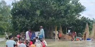 টানা বৃষ্টিতে জলের তলায় মালদার ভূতনি