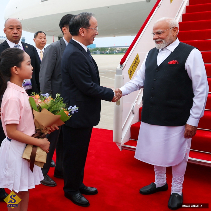 Prime-Minister-in-China-after-7-years,-warm-welcome