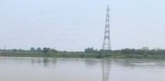 দিল্লিতে ফুঁসছে যমুনা, বিপদসীমা ছাড়াল উত্তরপ্রদেশে