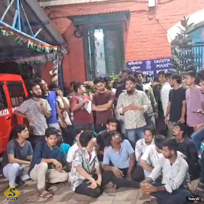কলকাতা বিশ্ববিদ্যালয়ের পড়ুয়াদের বাংলাদেশি বলে মার