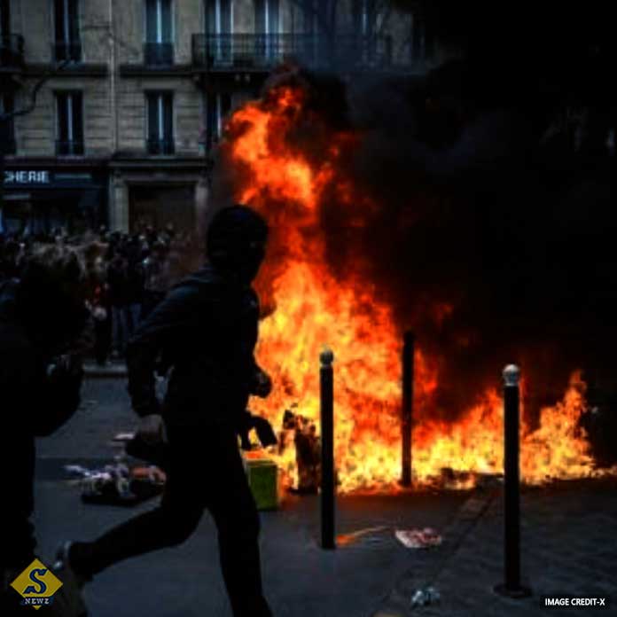 Block-Everything_Unrest-in-France,-clashes-and-arson