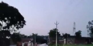 উত্তরপ্রদেশে বাঁশের দোলা সমেত বাইকে মরদেহ!