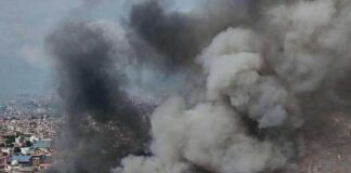 সংসদে আগুন, রাস্তায় লাশ! বিক্ষোভে পুড়ছে নেপাল