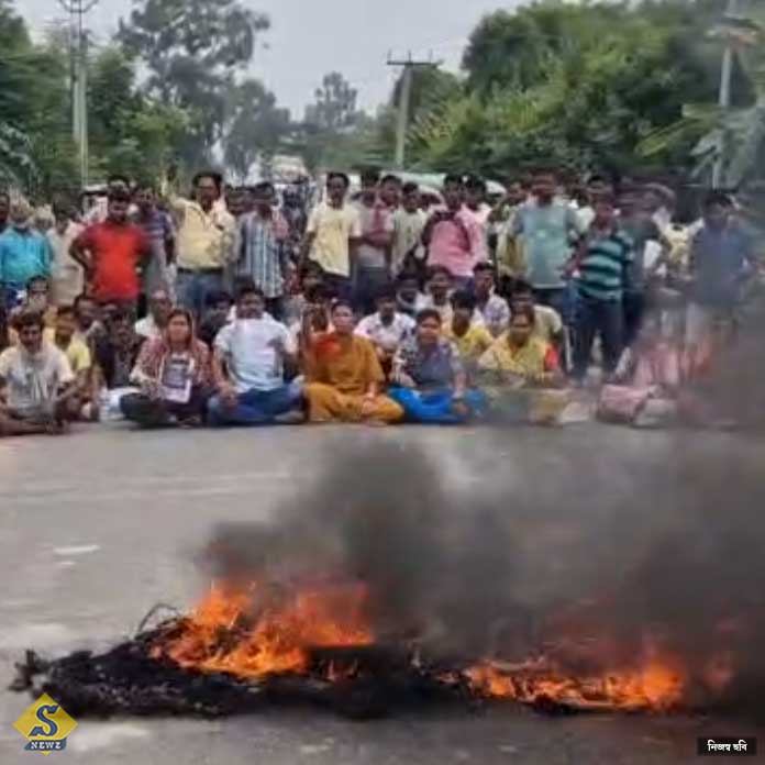 তৃণমূলের গোষ্ঠীদ্বন্দ্বে ধুন্ধুমার হরিশচন্দ্রপুর, পরপর বাড়িতে আগুন