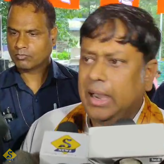 How-fast-does-Abhishek's-car-go,-Sukant-asks