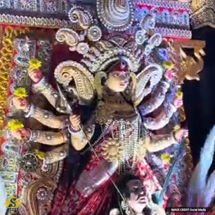 লন্ডনের ক্যামডেন দুর্গাপুজো যেন একটুকরো কলকাতা