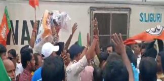 নতুন ট্রেনকে স্বাগত জানাতে সংঘর্ষে জড়ালো বিজেপি-তৃণমূল