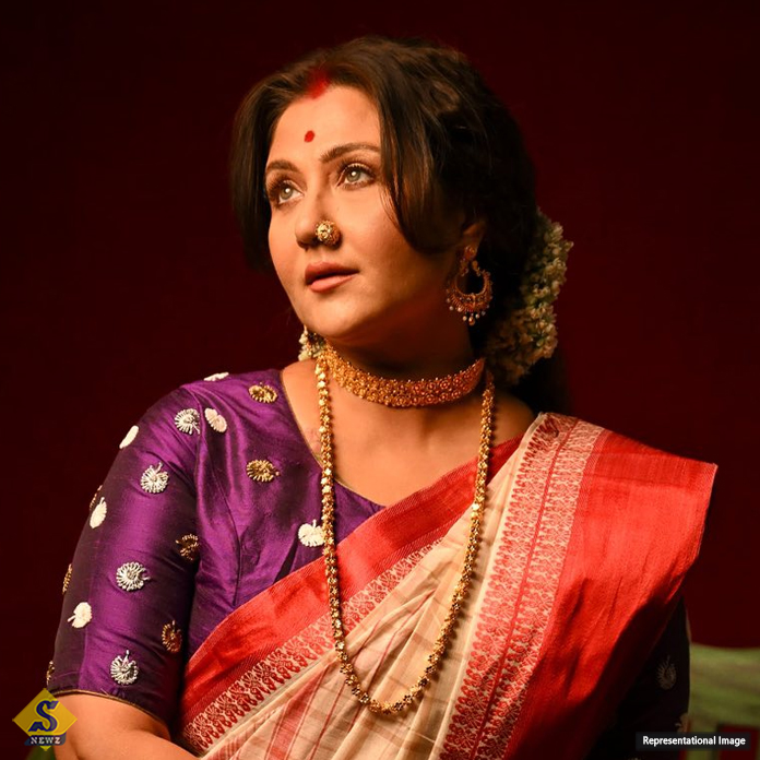 বৌদি শব্দের ব্যবহার,আক্ষেপ স্বস্তিকার 
