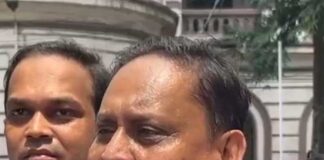 জীবনকৃষ্ণকে কোর্ট লকআপে দেখতে গেলেন হুমায়ুন