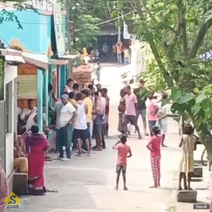 দুই সন্তানকে খুন করে আত্মঘাতী মা