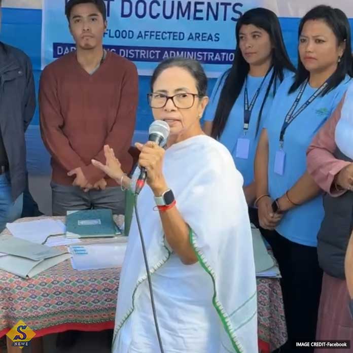 দুর্যোগ বিধ্বস্ত মিরিকে মুখ্যমন্ত্রী, ত্রাণ বিলিও