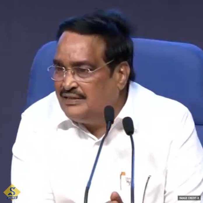 মুখ্যমন্ত্রীর তথ্য সঠিক নয়, পাল্টা জলশক্তি মন্ত্রী