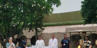 মহাত্মা গান্ধীকে শ্রদ্ধার্ঘ্য কংগ্রেসের