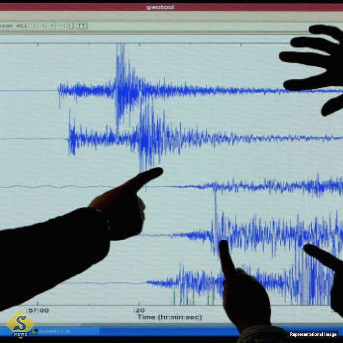 Earthquake-shakes-Indonesia