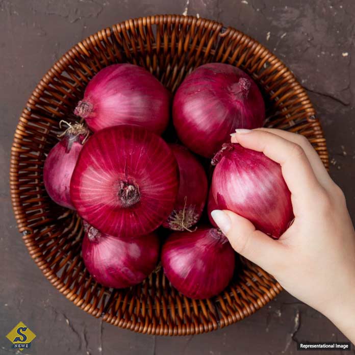 Onion-to-reduce-belly-fat