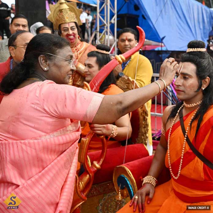 লাল কেল্লায় রাবণ দহন অনুষ্ঠানে রাষ্ট্রপতি