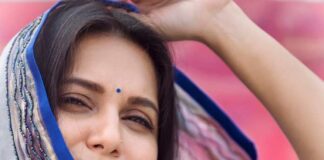 শিক্ষকতা করছেন রাফিয়াত রশিদ মিথিলা