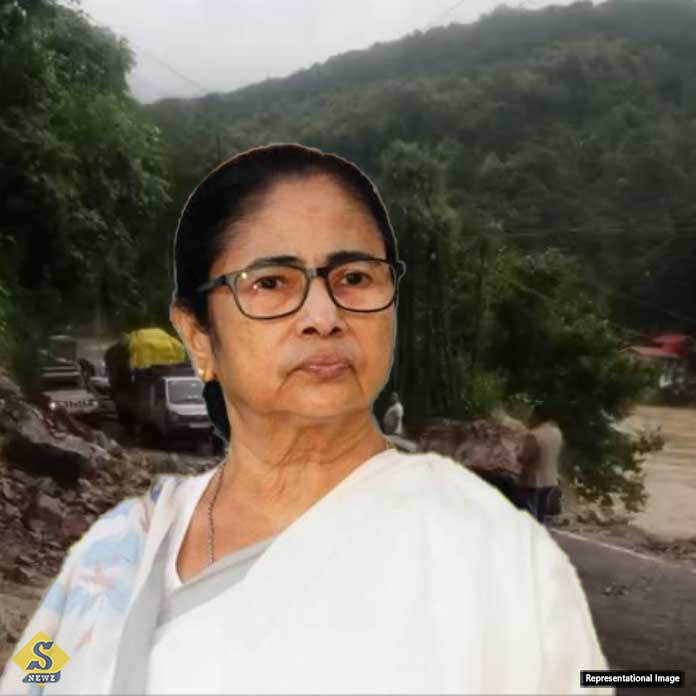বৃষ্টি-ধসে বিপর্যস্ত উত্তরবঙ্গ, সোমবার যাচ্ছেন মুখ্যমন্ত্রী