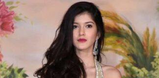 সঞ্জয়কন্যা শানায়ার ডেবিউ হল না