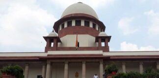 পদপিষ্টকাণ্ডে নিরপেক্ষ তদন্ত চেয়ে সুপ্রিম দ্বারস্থ টিভিকে