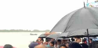 ধুলিয়ানে বিসর্জনে তৃণমূল বনাম পুলিশ