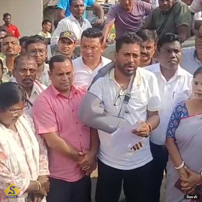 নাগরাকাটায় হামলার স্থানে গিয়ে ত্রাণ বিলি শঙ্করের