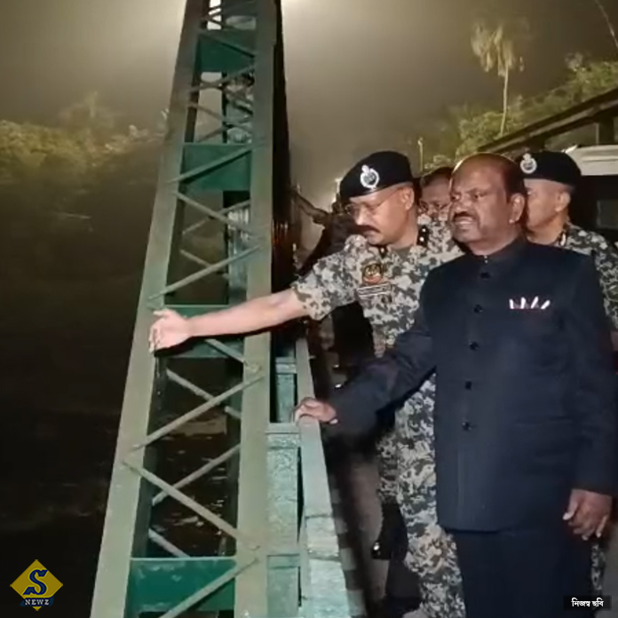 হাকিমপুর সীমান্তে ভিড়, সরেজমিনে রাজ্যপাল 