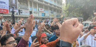 হাসিনার ফাঁসির রায় ঘোষণার পর জনতার উল্লাস