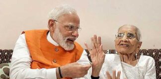 এবার হীরাবেন মোদির বায়োপিক