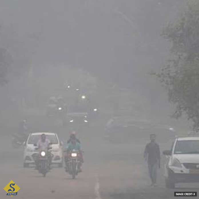 Pollution-index-in-Delhi-reaches-727