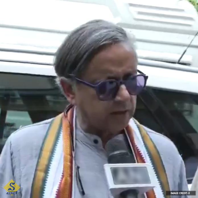 কাশ্মীরে সন্ত্রাসের বীজ ,ফারুখকে তোপ শশীর