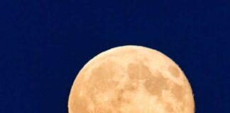 বছরের সবচেয়ে বড় সুপারমুন