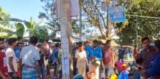 বাংলা ছেড়ে বাংলাদেশে ফেরার ঢল সীমান্তে