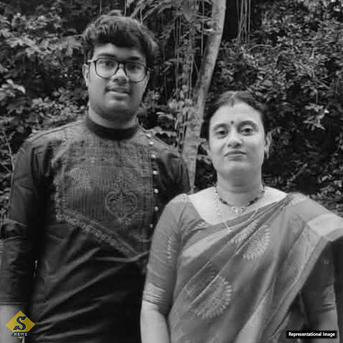 ছেলের মৃত্যুর শোকে ঝাঁপ দিয়ে আত্মঘাতী মা’ও 