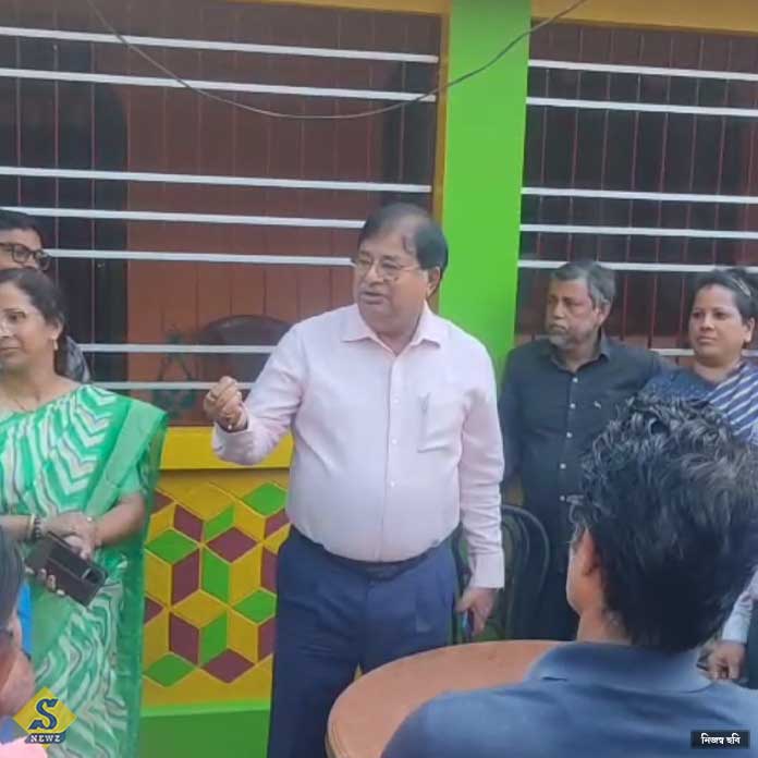 রাস্তায় পাথর ফেলতে উদয়নের শর্ত ভোট